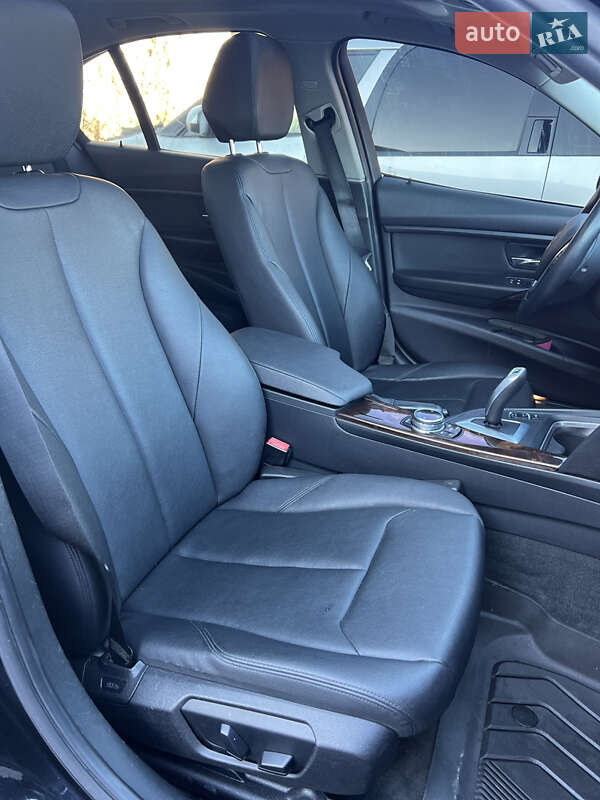 Седан BMW 3 Series 2014 в Львове