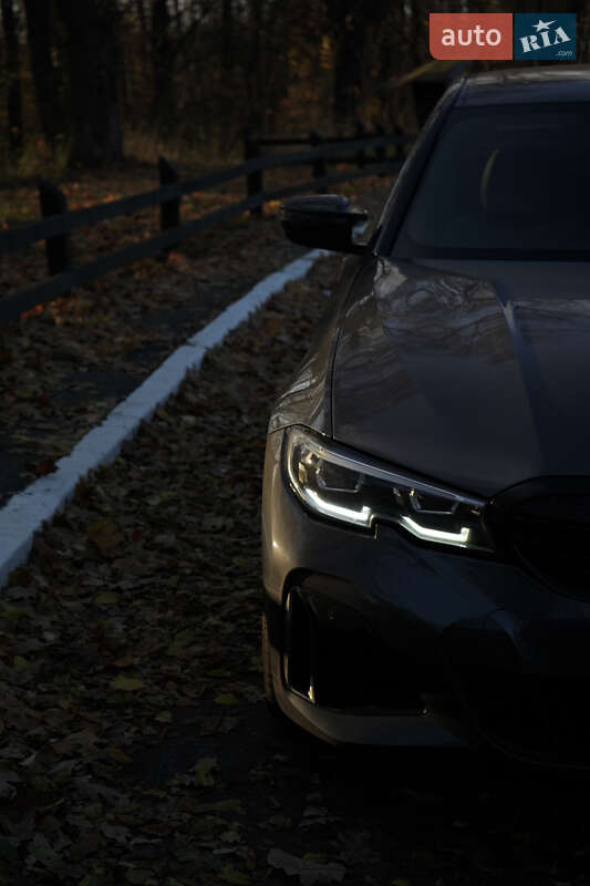 Седан BMW 3 Series 2019 в Киеве