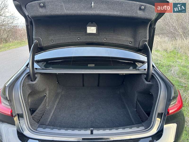 Седан BMW 3 Series 2021 в Одессе