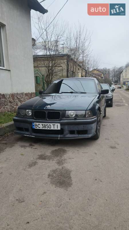 Седан BMW 3 Series 1993 в Львове