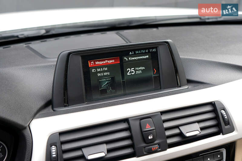 Седан BMW 3 Series 2018 в Киеве