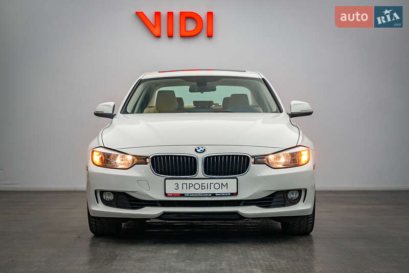 Седан BMW 3 Series 2012 в Киеве