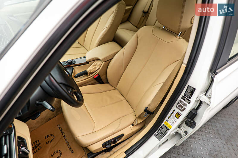 Седан BMW 3 Series 2012 в Киеве