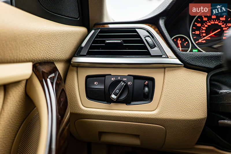 Седан BMW 3 Series 2012 в Киеве