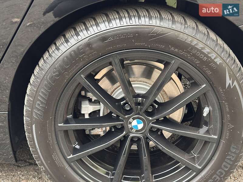 Седан BMW 3 Series 2022 в Одессе