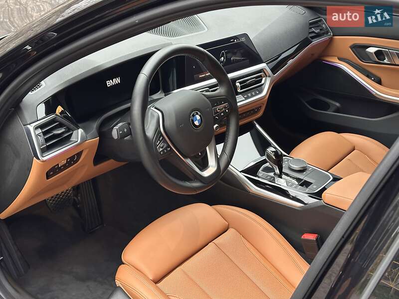 Седан BMW 3 Series 2022 в Одессе