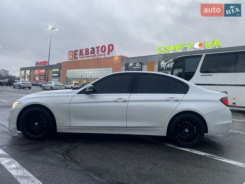 Седан BMW 3 Series 2012 в Полтаве
