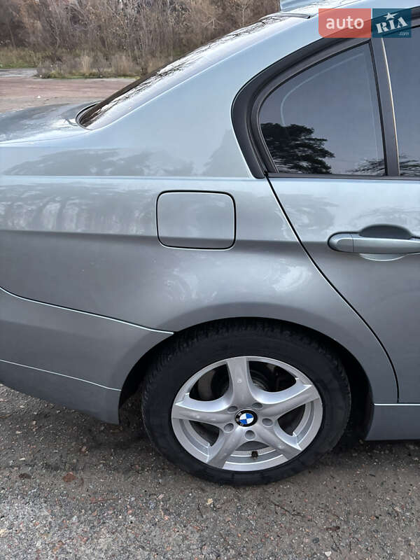 Седан BMW 3 Series 2007 в Чернігові