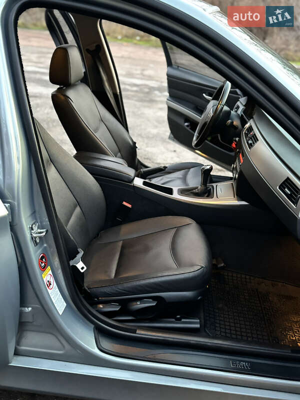 Седан BMW 3 Series 2007 в Чернігові
