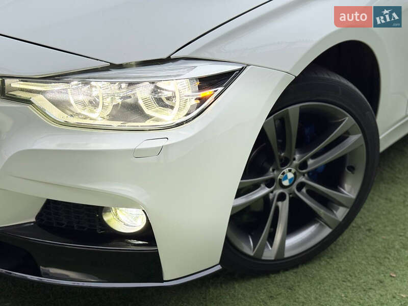 Седан BMW 3 Series 2017 в Одессе