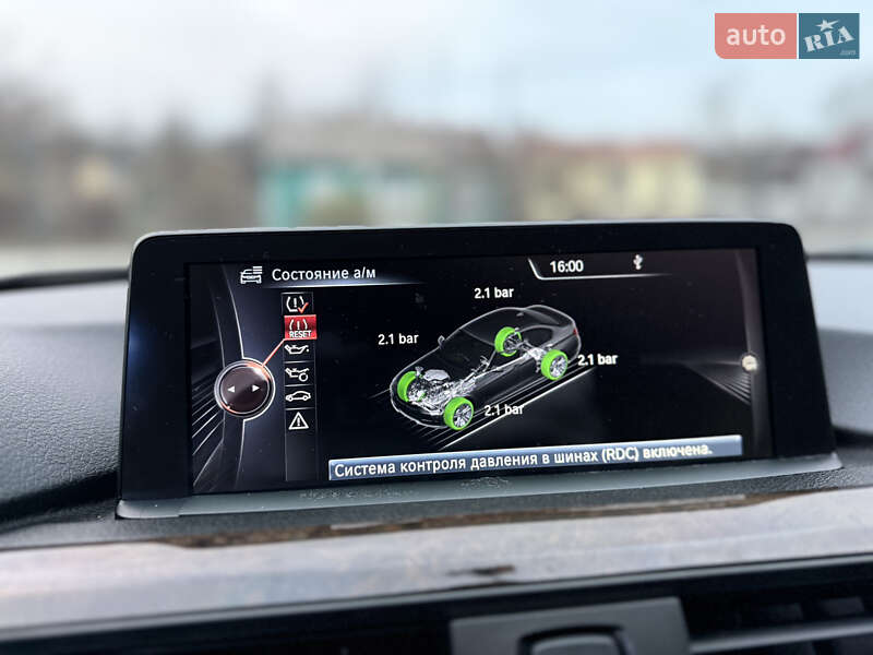 Седан BMW 3 Series 2015 в Калуше