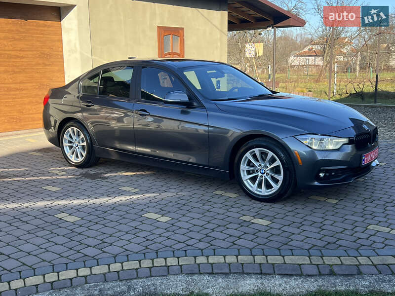 Седан BMW 3 Series 2017 в Косові