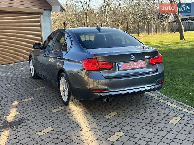 Седан BMW 3 Series 2017 в Косові