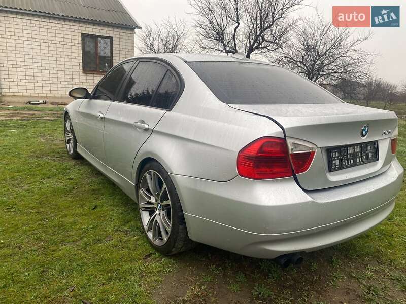 Седан BMW 3 Series 2005 в Каменском