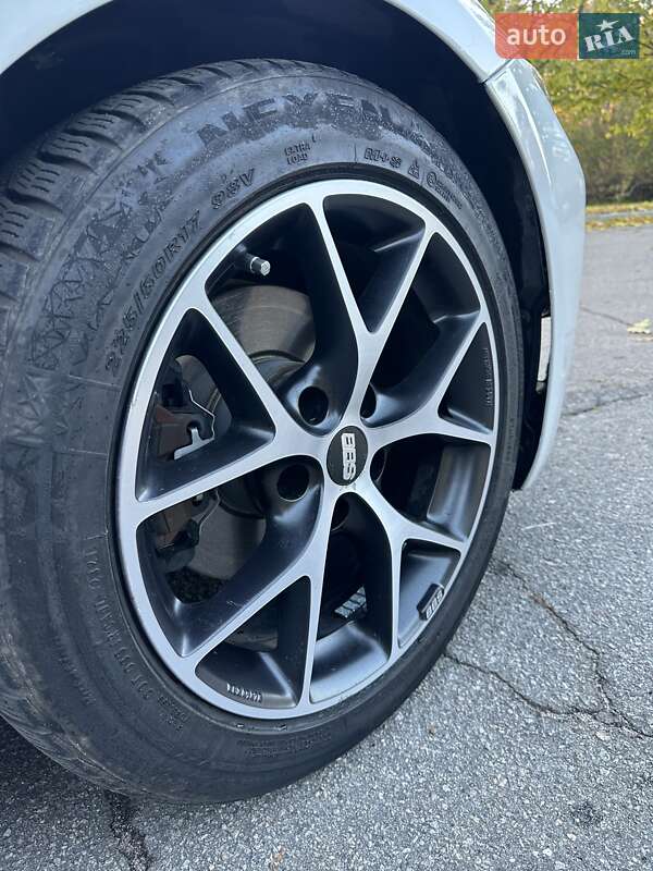 Седан BMW 3 Series 2013 в Умани