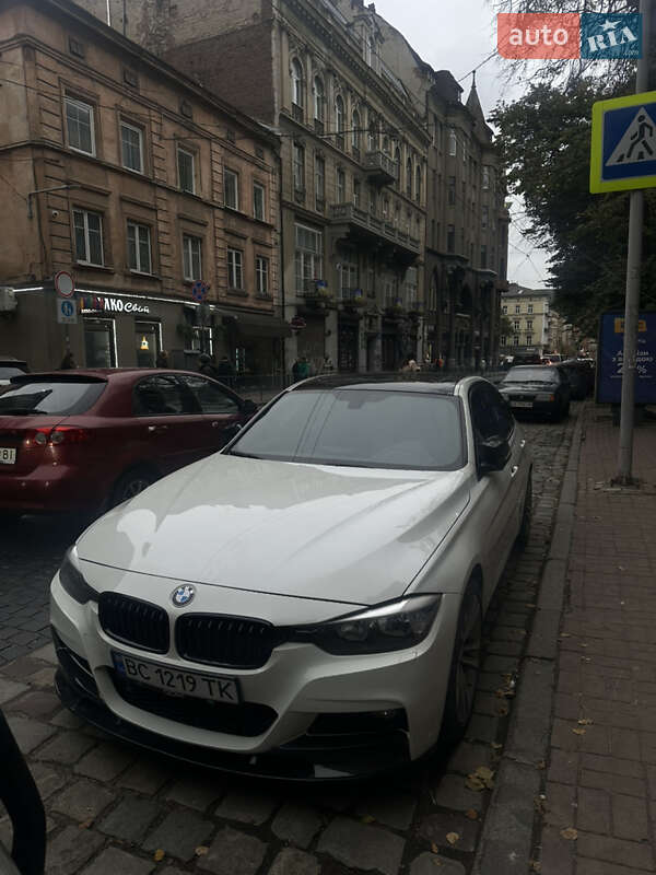 Седан BMW 3 Series 2015 в Львове