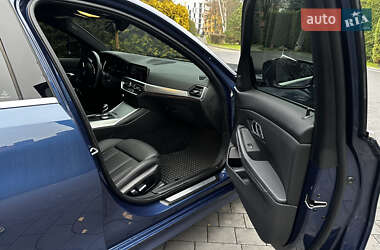 Седан BMW 3 Series 2022 в Києві