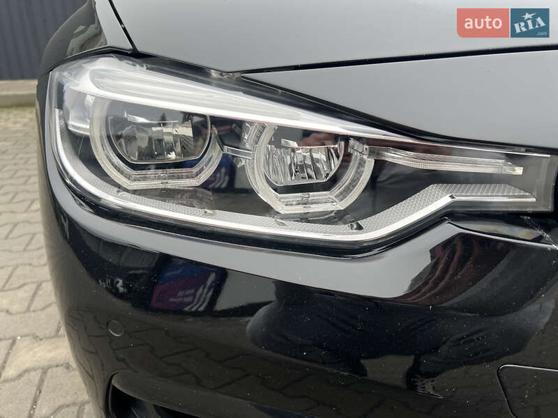Седан BMW 3 Series 2017 в Львове