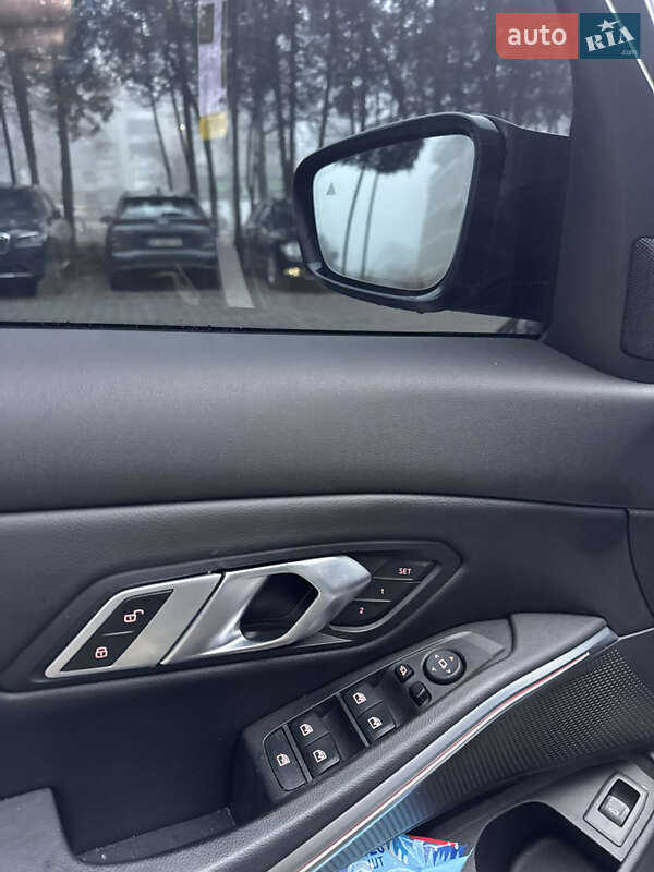 Седан BMW 3 Series 2023 в Львове фото 30 Седан BMW 3 Series 2023 в Львове