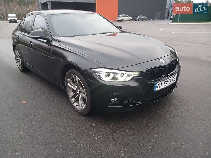 Седан BMW 3 Series 2017 в Киеве