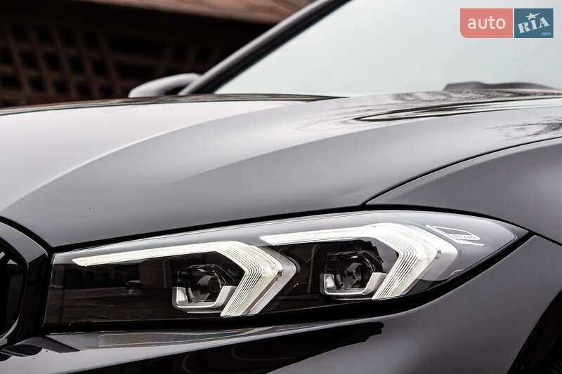 Седан BMW 3 Series 2022 в Львові