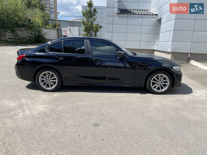 Седан BMW 3 Series 2020 в Киеве
