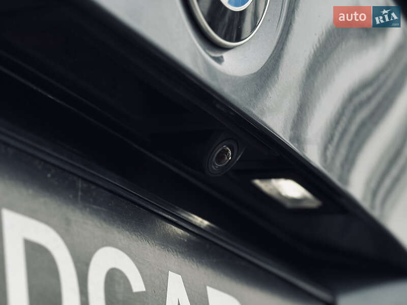 Седан BMW 3 Series 2015 в Кременчуге