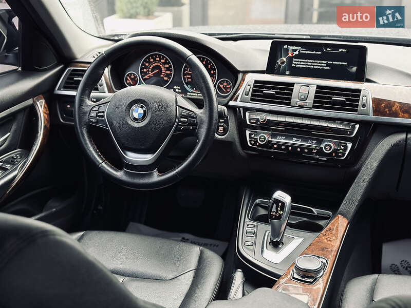 Седан BMW 3 Series 2015 в Кременчуге