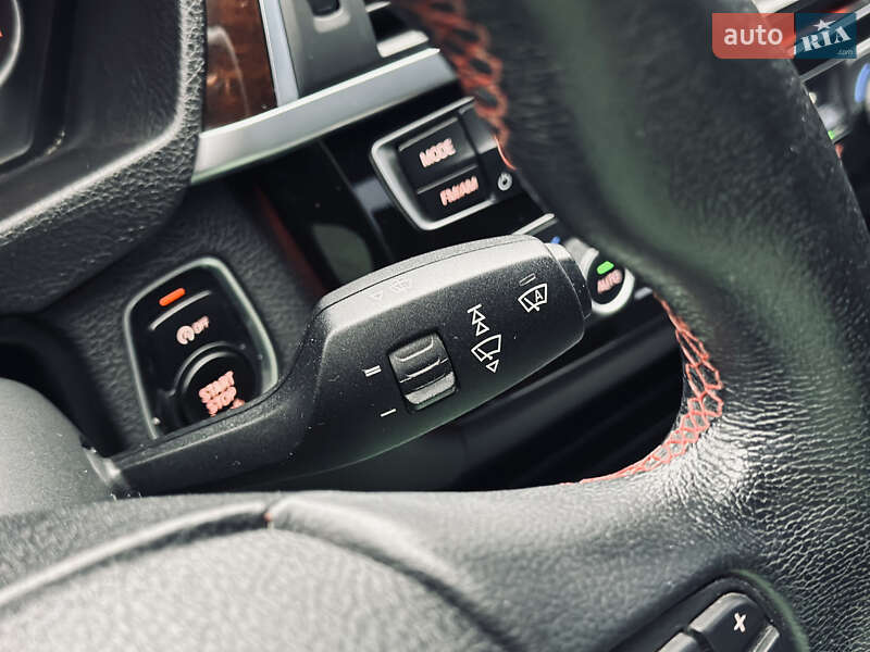 Седан BMW 3 Series 2015 в Кременчуге