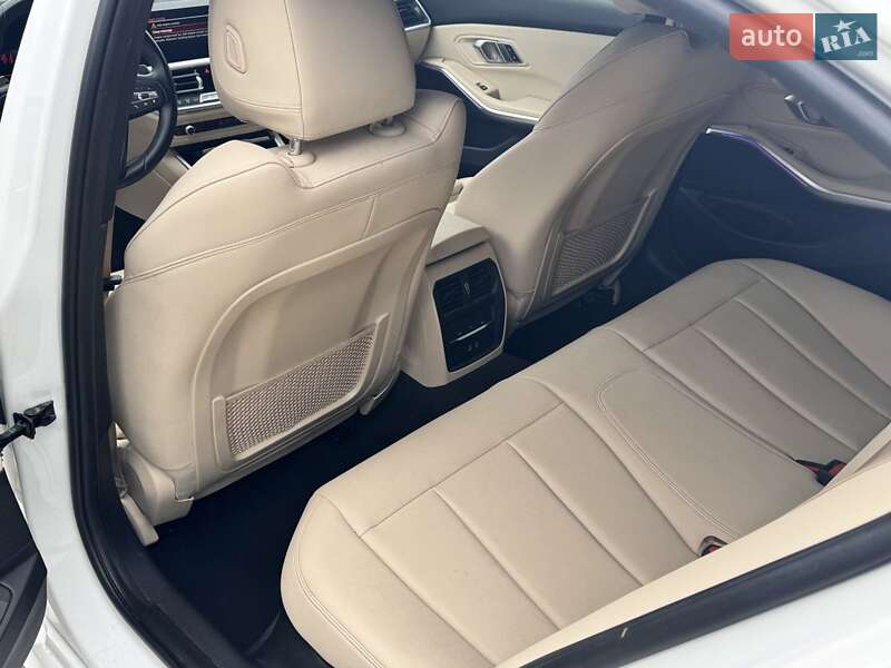 Седан BMW 3 Series 2021 в Львове фото 23 Седан BMW 3 Series 2021 в Львове