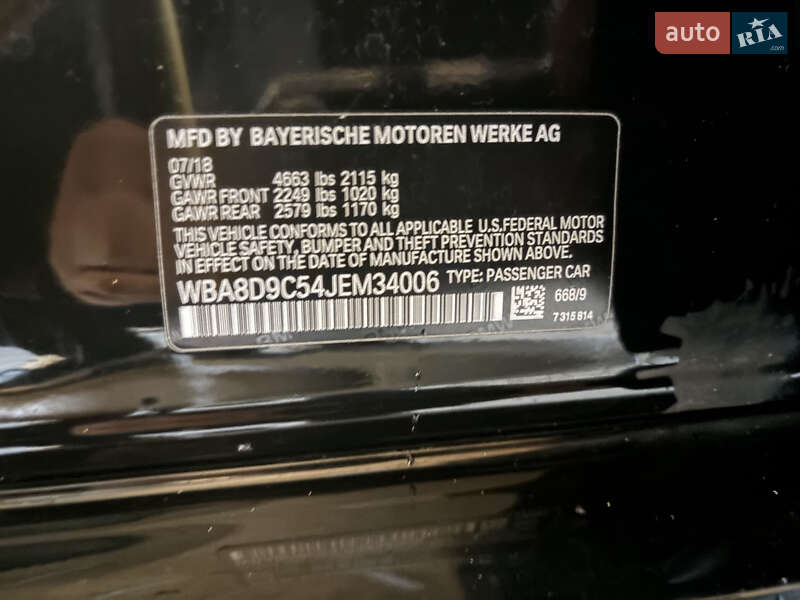 Седан BMW 3 Series 2018 в Киеве