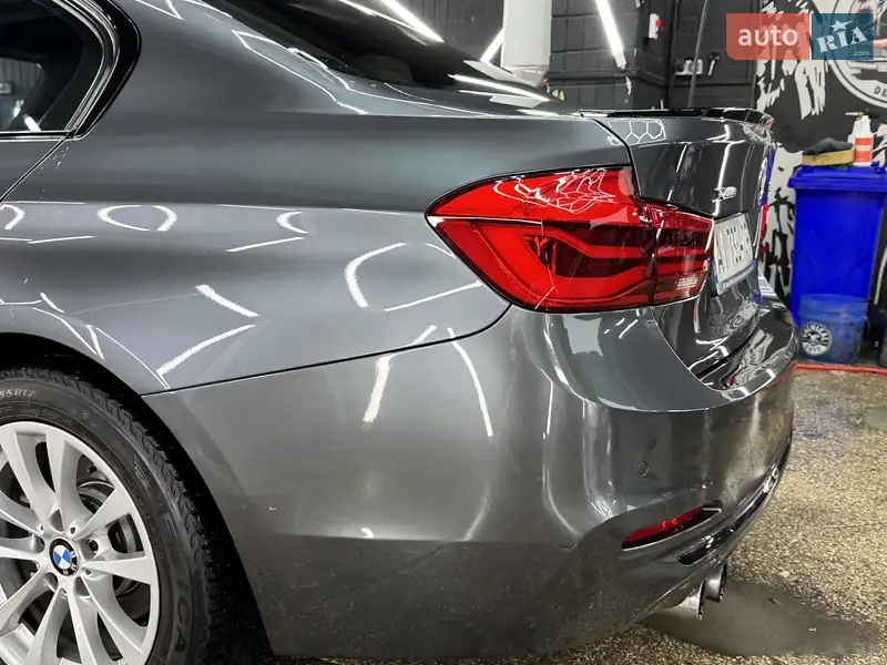 BMW 3 Series 2017 VIN WBA8D9C55HK677545 фото оголошення 10 з 65