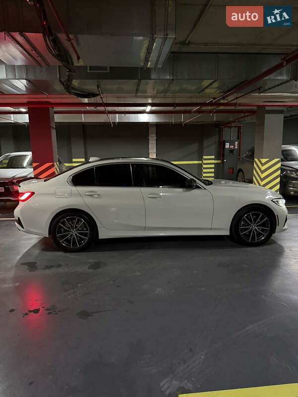 Седан BMW 3 Series 2019 в Одессе
