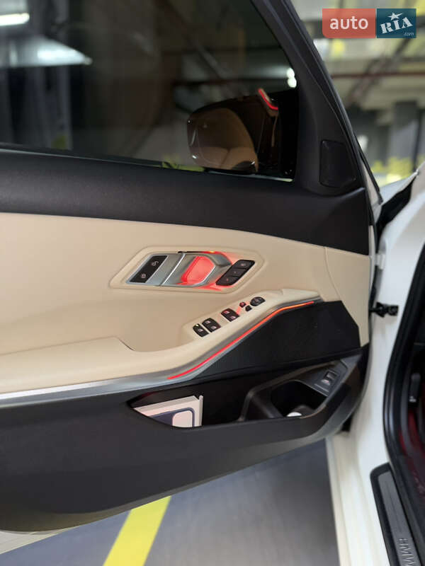 Седан BMW 3 Series 2019 в Одессе