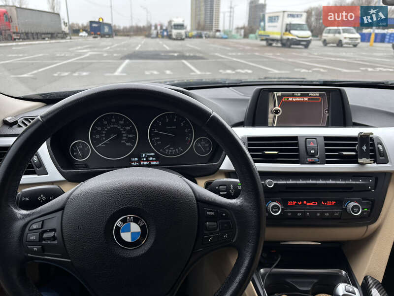 Седан BMW 3 Series 2013 в Киеве