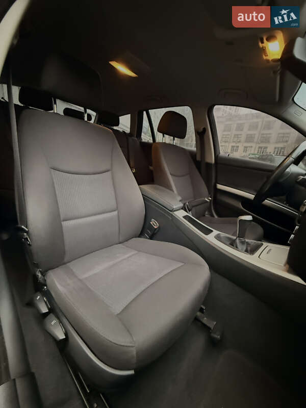 Универсал BMW 3 Series 2008 в Киеве