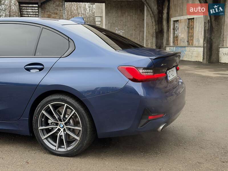 Седан BMW 3 Series 2021 в Ивано-Франковске