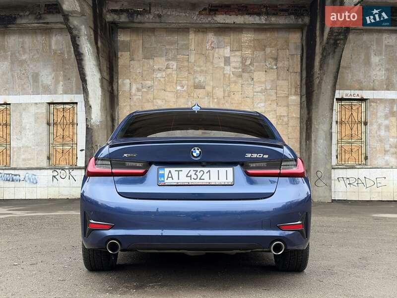 Седан BMW 3 Series 2021 в Ивано-Франковске