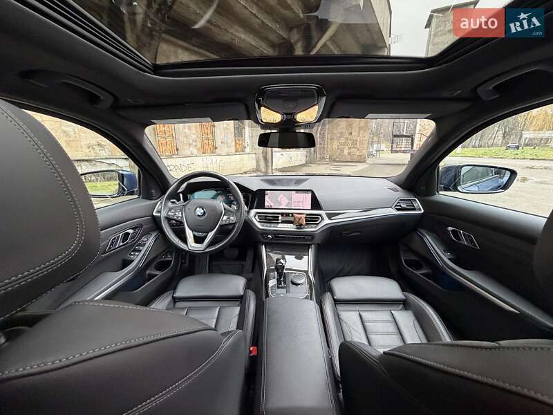 Седан BMW 3 Series 2021 в Ивано-Франковске