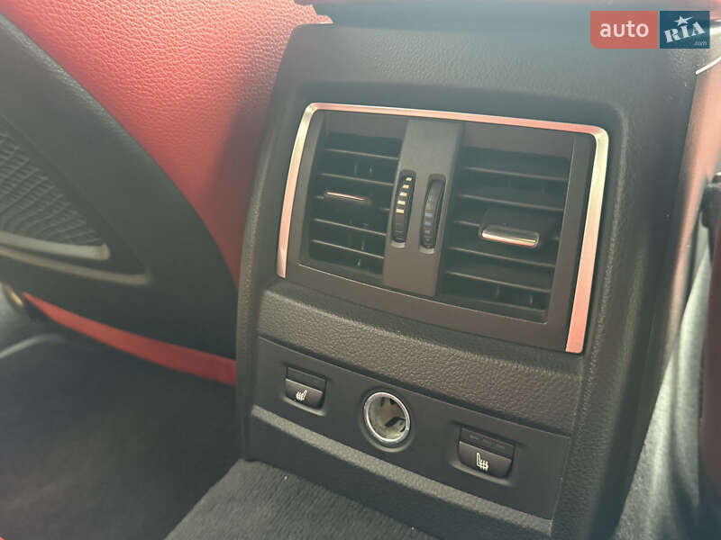 Седан BMW 3 Series 2016 в Києві