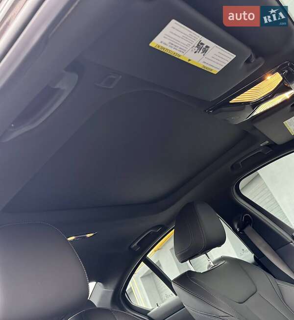 Седан BMW 3 Series 2024 в Виннице