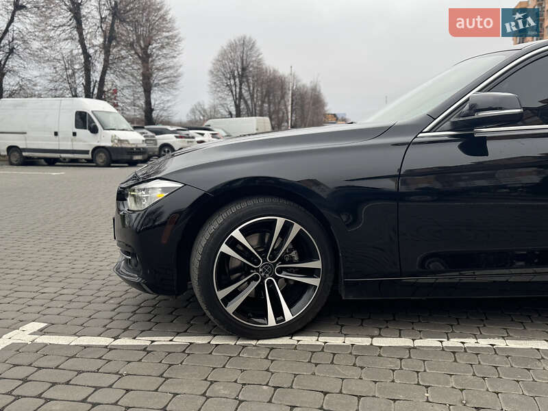 Седан BMW 3 Series 2017 в Виннице