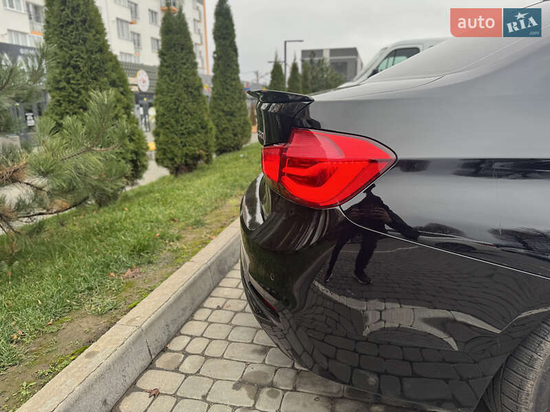 Седан BMW 3 Series 2017 в Виннице