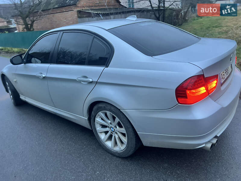 Седан BMW 3 Series 2011 в Калинівці
