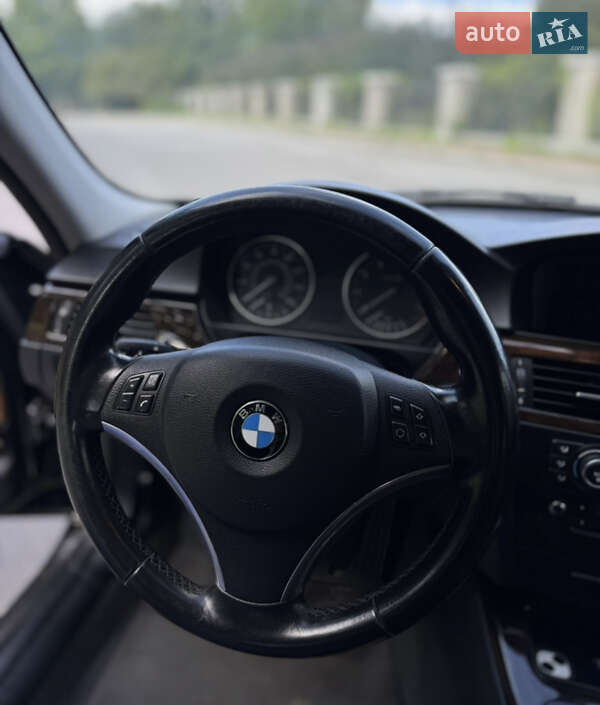 Седан BMW 3 Series 2011 в Днепре