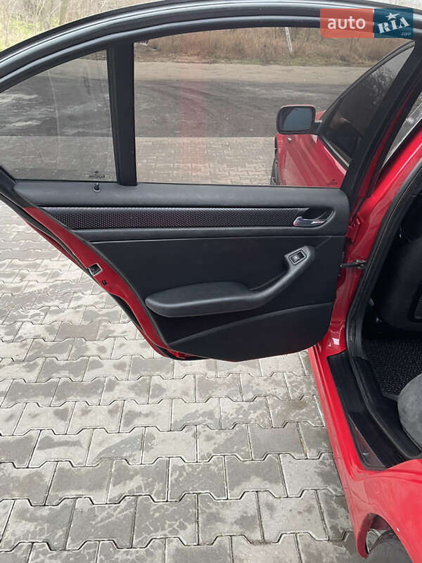 Седан BMW 3 Series 2002 в Киеве