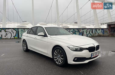 Седан BMW 3 Series 2015 в Бобрику