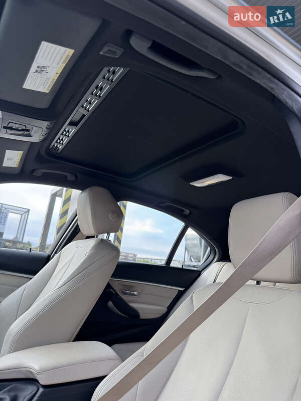 Седан BMW 3 Series 2017 в Брошневе-Осаде