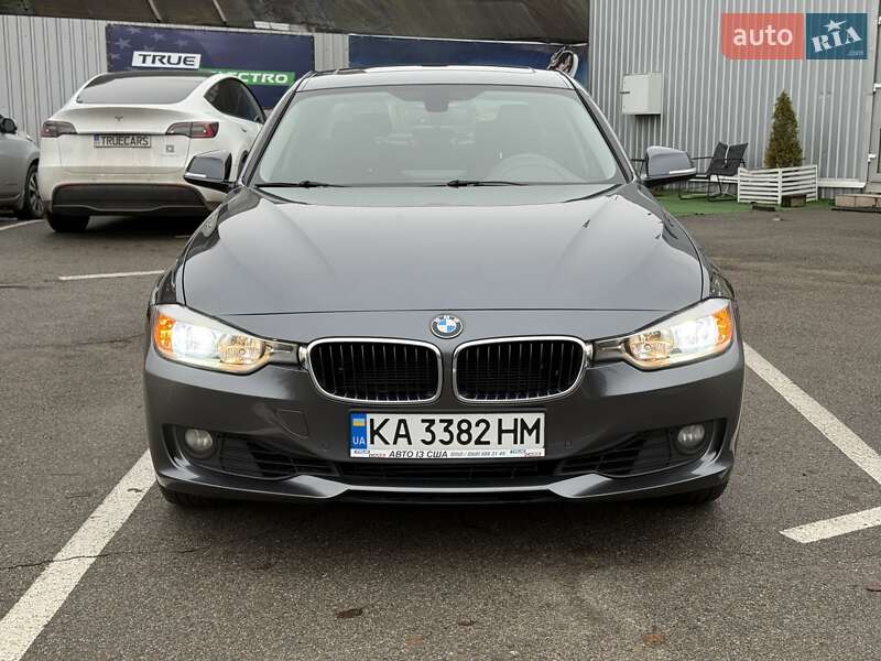 Седан BMW 3 Series 2013 в Киеве