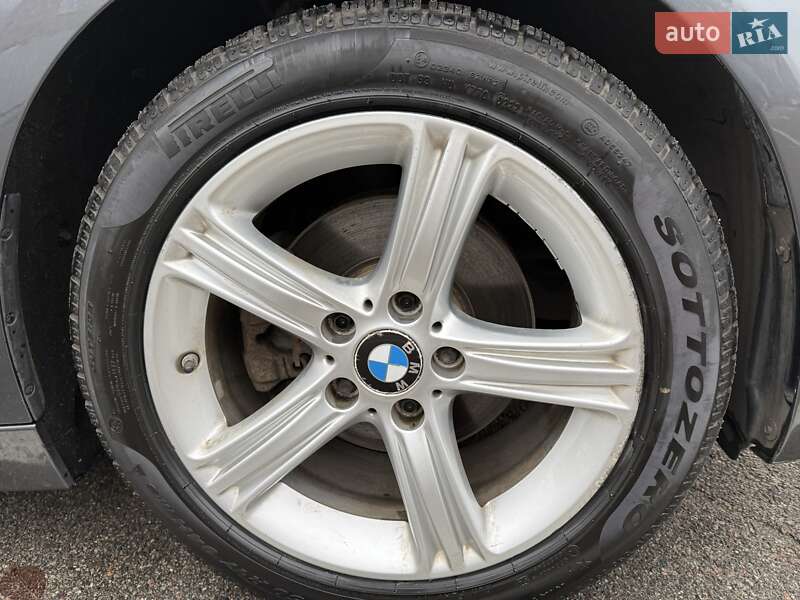 Седан BMW 3 Series 2013 в Киеве